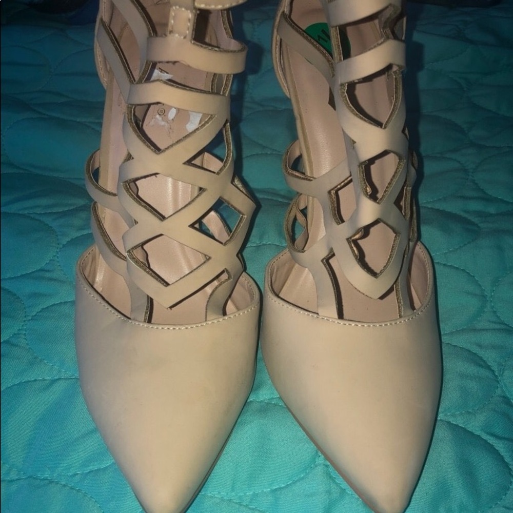 Point heels